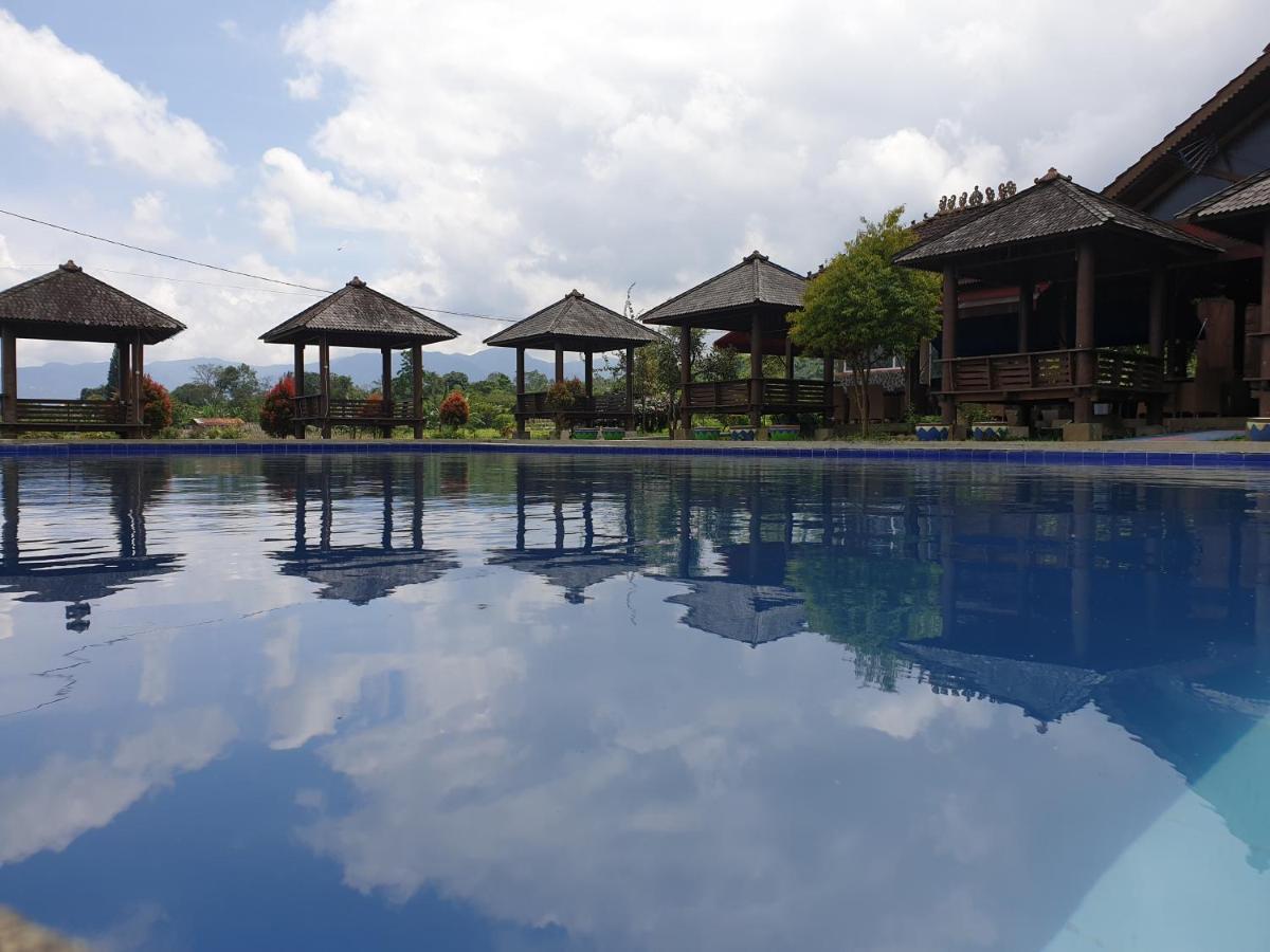 Degung Hillside Hotel Bogor Luaran gambar