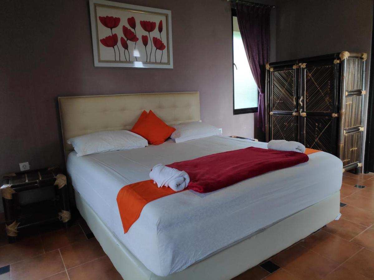Degung Hillside Hotel Bogor Luaran gambar